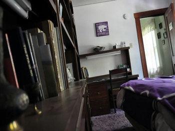 Lazy T Ranch Guest House 曼哈顿 外观 照片